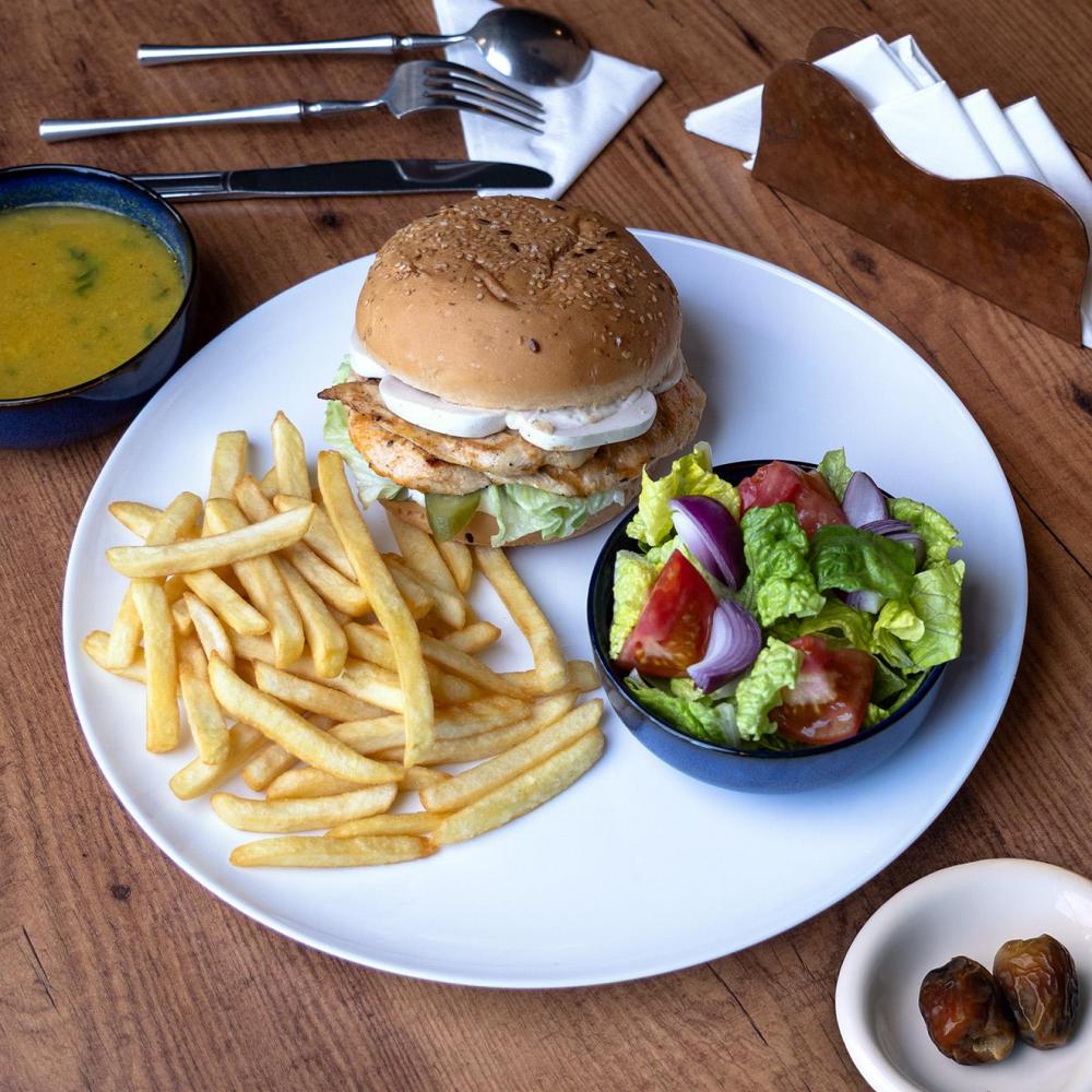 برغر دجاج كومبو 